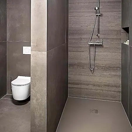 Hotel & Work Gmbh & Co. Kg Pulheim