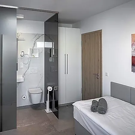 Hotel & Work Gmbh & Co. Kg 3*